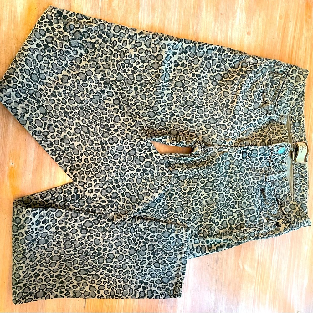 PAIGE Jeans Leopard Print Denim Skinny Jeans! Like new! Size 26